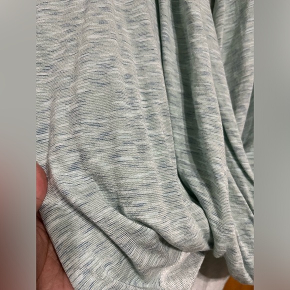 Mesh and lace top - Picture 4 of 4